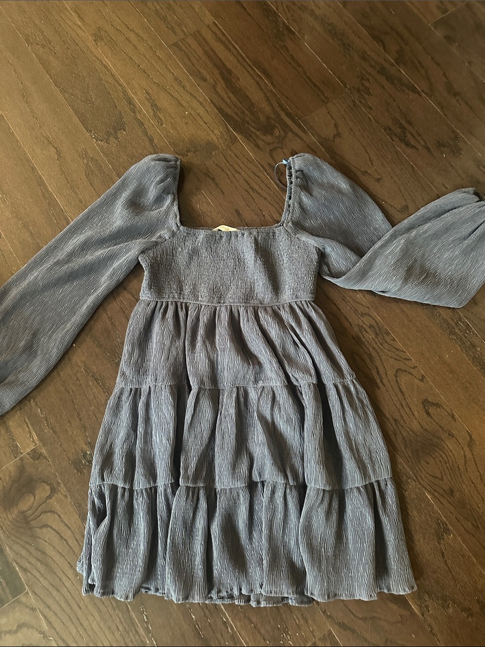 Altard State size small ' Tiered Long Sleeve Dress in Dusty Blue